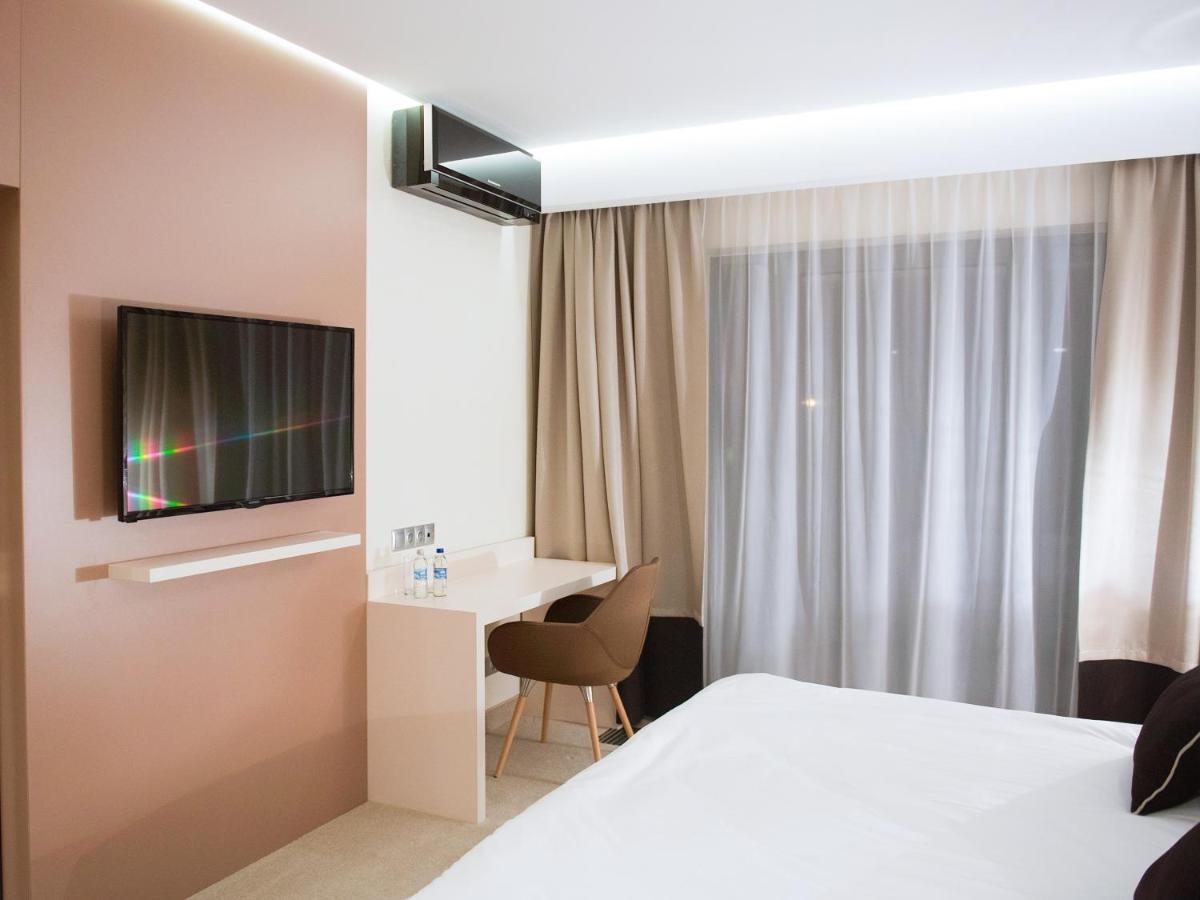 Hotel Kosma Kozmin ภายนอก รูปภาพ