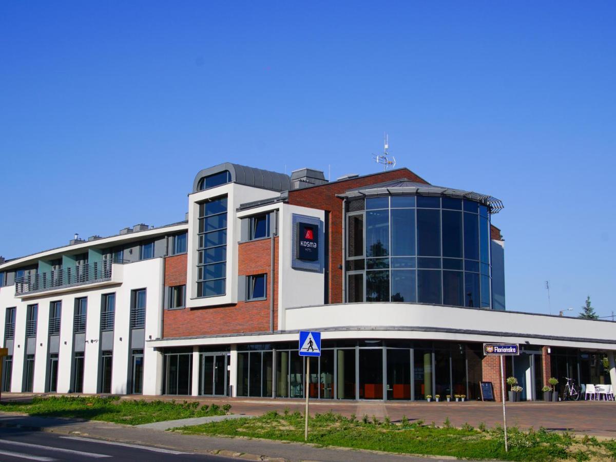 Hotel Kosma Kozmin ภายนอก รูปภาพ